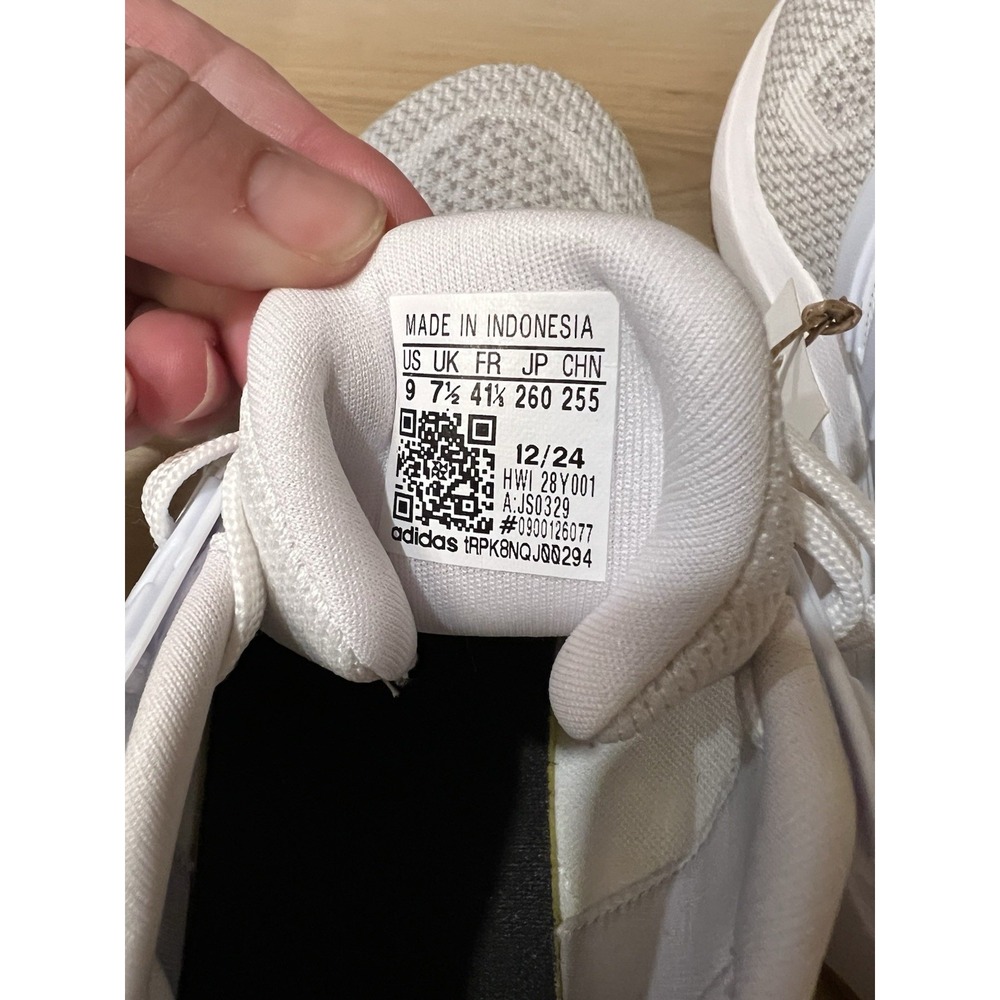 Adidas Women's Ultradream DNA JS0329 White/Light Blue Sneaker Size 9 New In Box - Picture 8 of 9